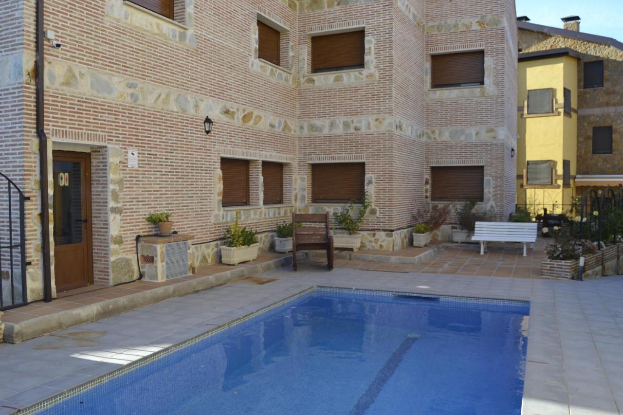 Apartamentos "Casa Rural De Aldea" Aldea del Fresno Экстерьер фото
