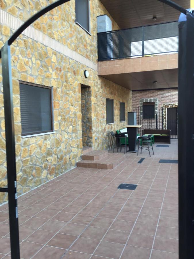 Apartamentos "Casa Rural De Aldea" Aldea del Fresno Экстерьер фото