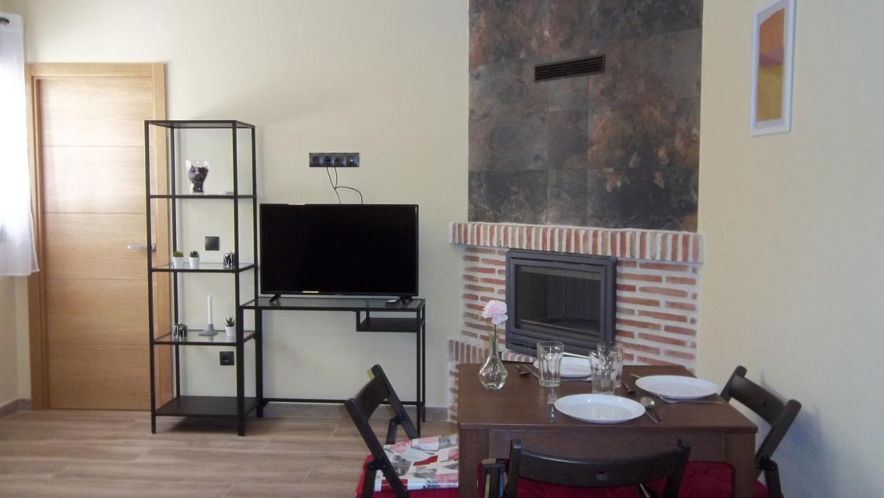 Apartamentos "Casa Rural De Aldea" Aldea del Fresno Экстерьер фото